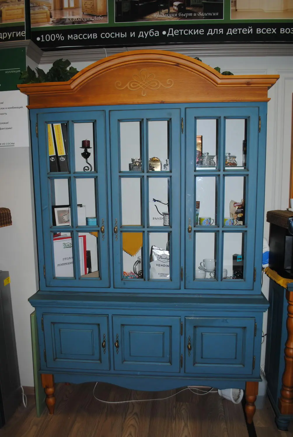 Сервант Валенсия 2-59 сосна