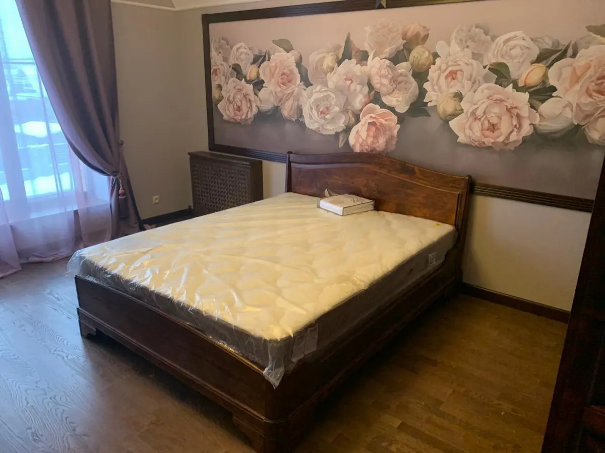 Кровать из дуба Луи Филипп ОВ 03 1800х2000