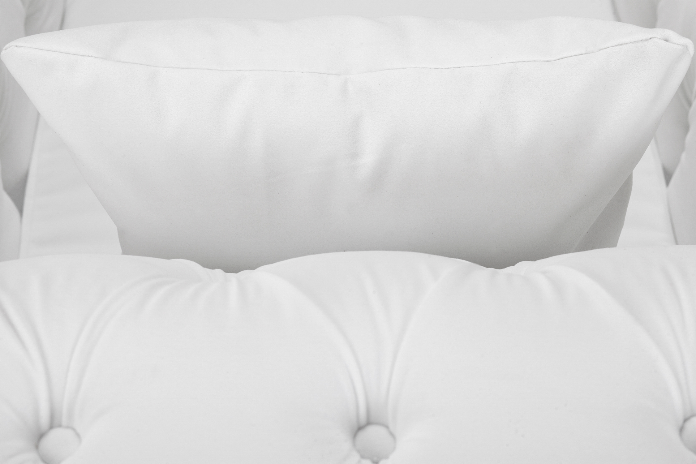 Низкие кресла для дома Dasen white