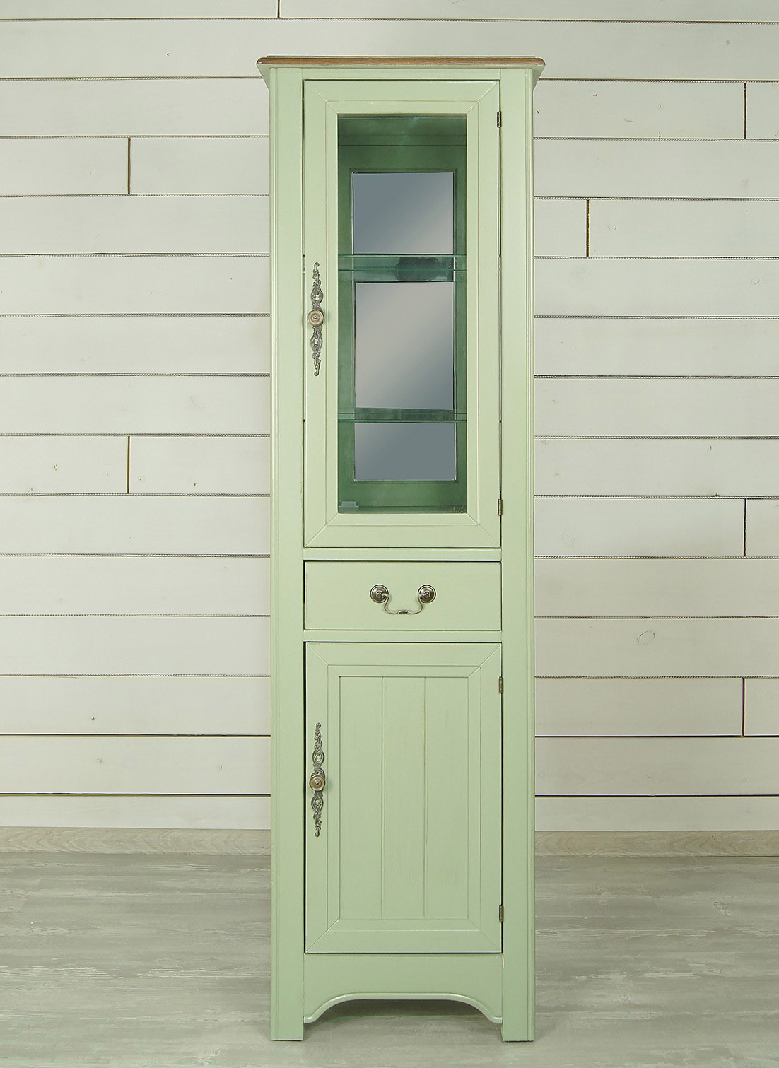 Узкий шкаф-витрина "Olivia"