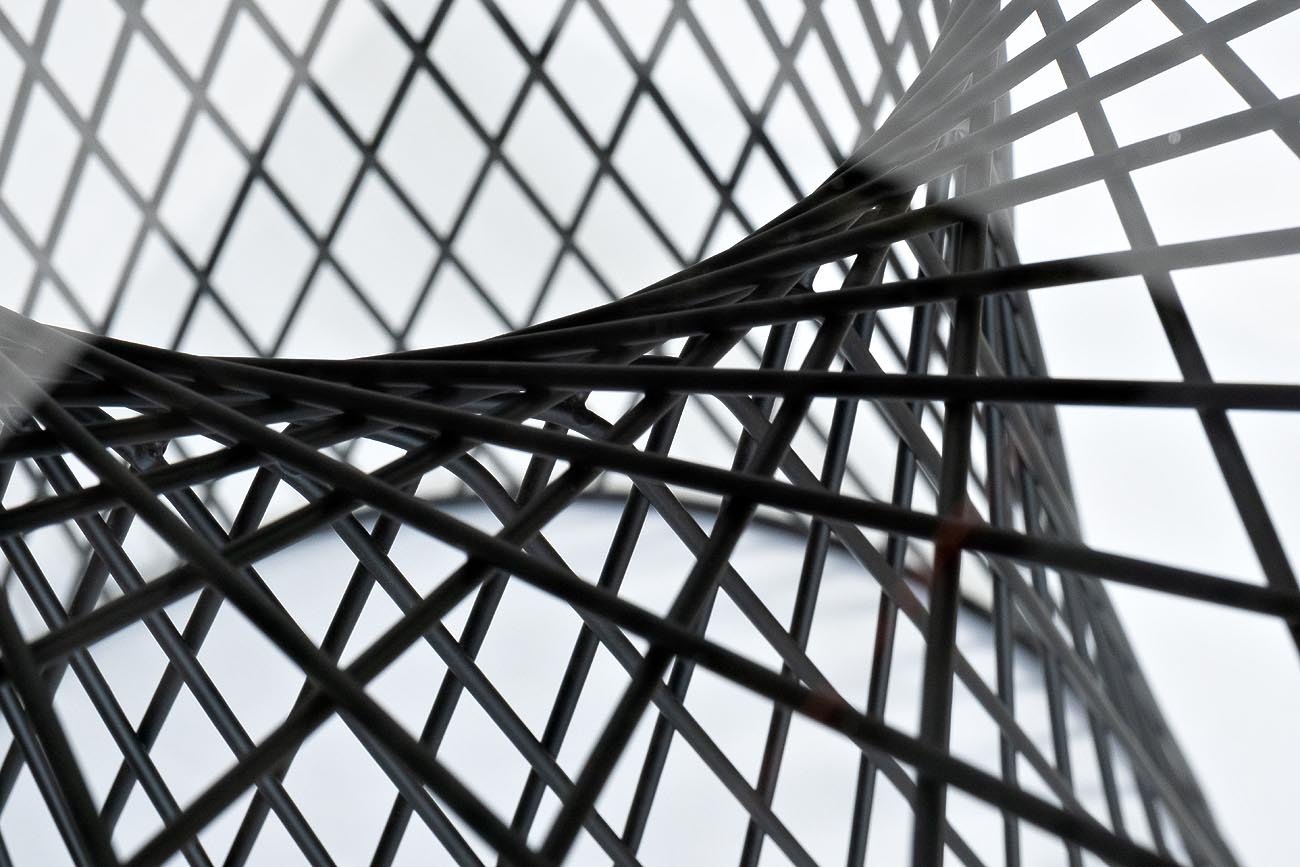 46AS-DT5019-BL Стол обеденный темн.стекло/черн.металл