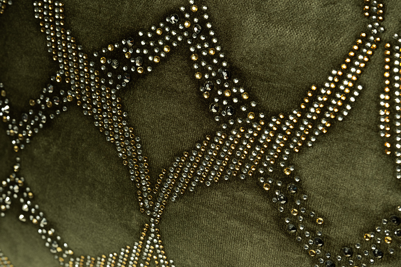 70SW-20402 Подушка с бисером "Арабески" зеленая