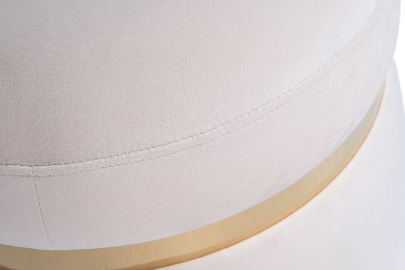 102AN-PUF-1913-KRE Пуф велюр кремовый