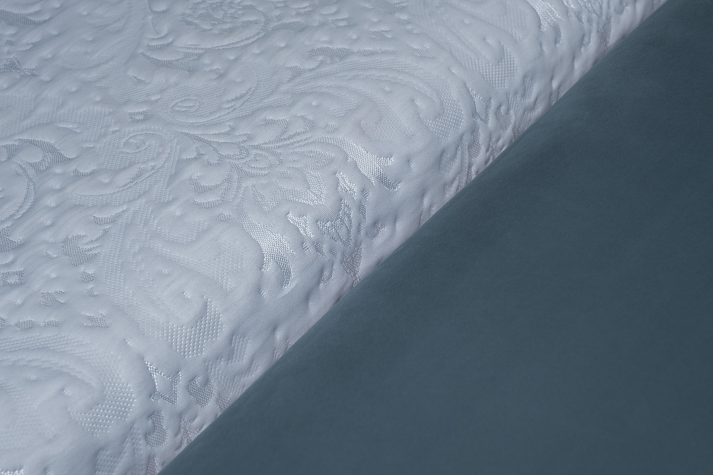 Диван Annette трехместный раскладной(Пума), велюр бирюзовый Riv87/зол