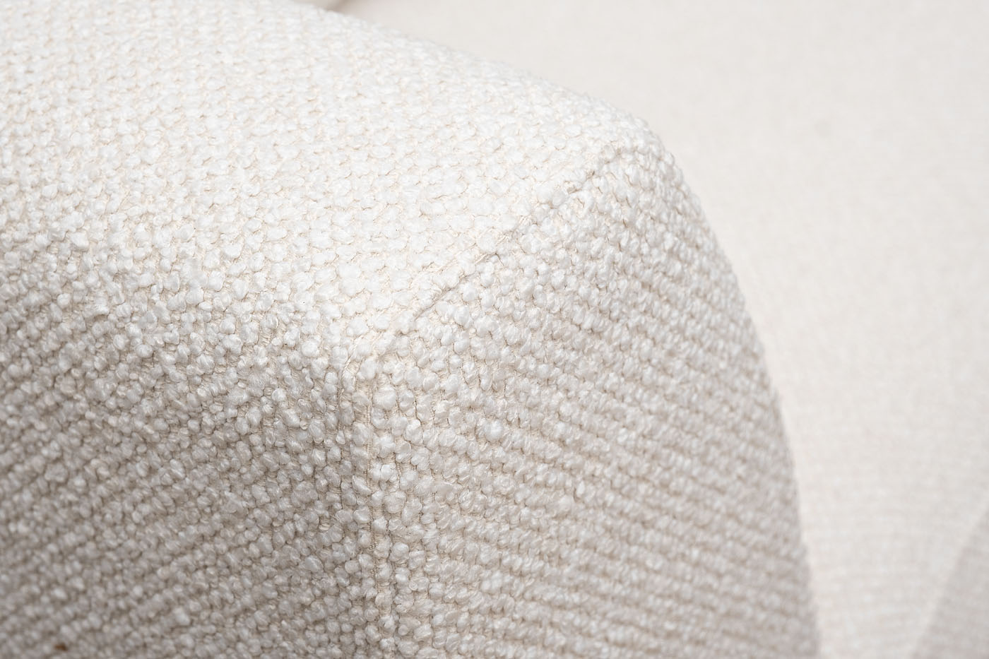 Кресло Roberto, букле кремовый FLONA SBEG