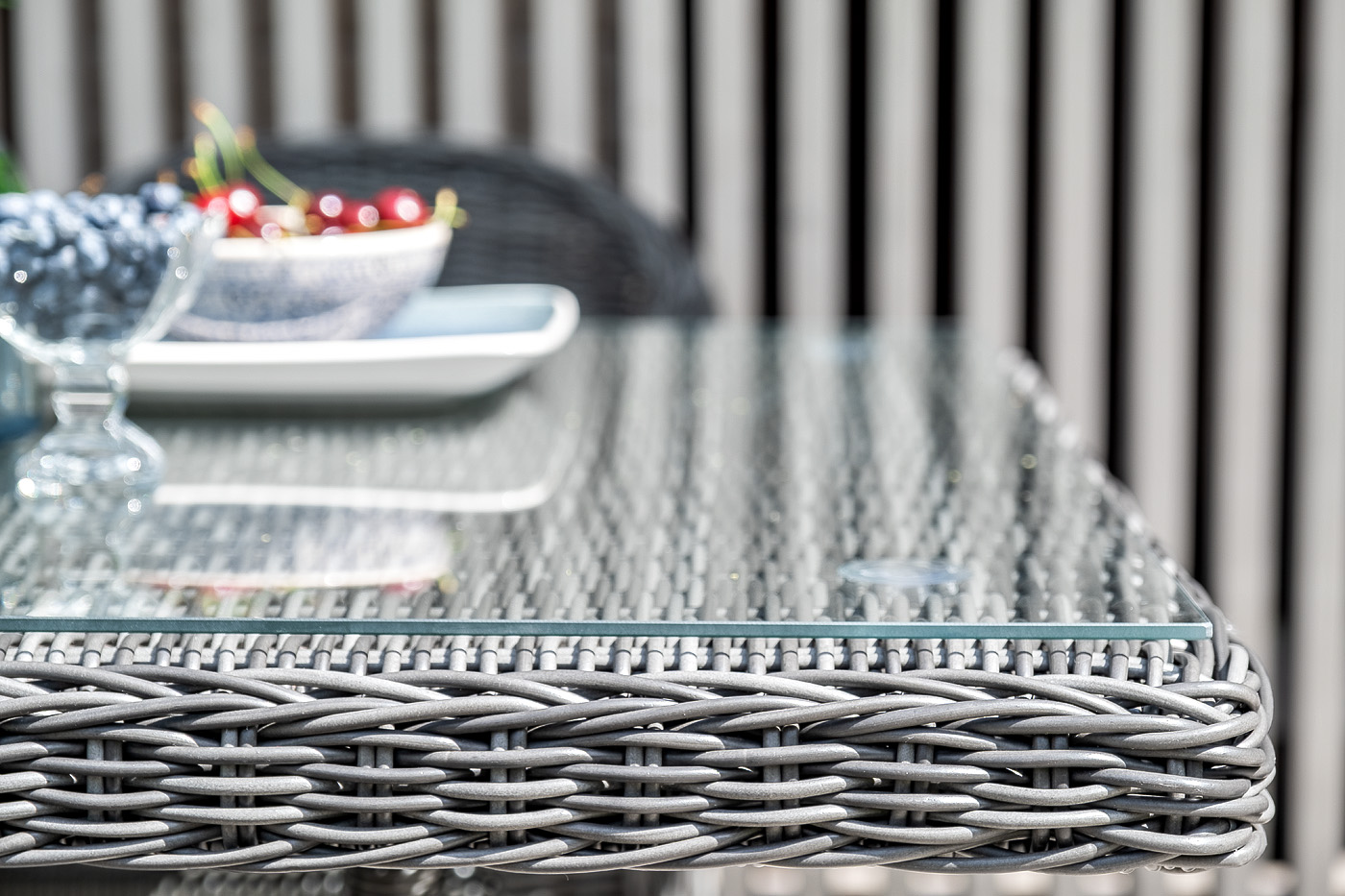 "Арлиш" стол плетеный из искусственного ротанга, цвет графит