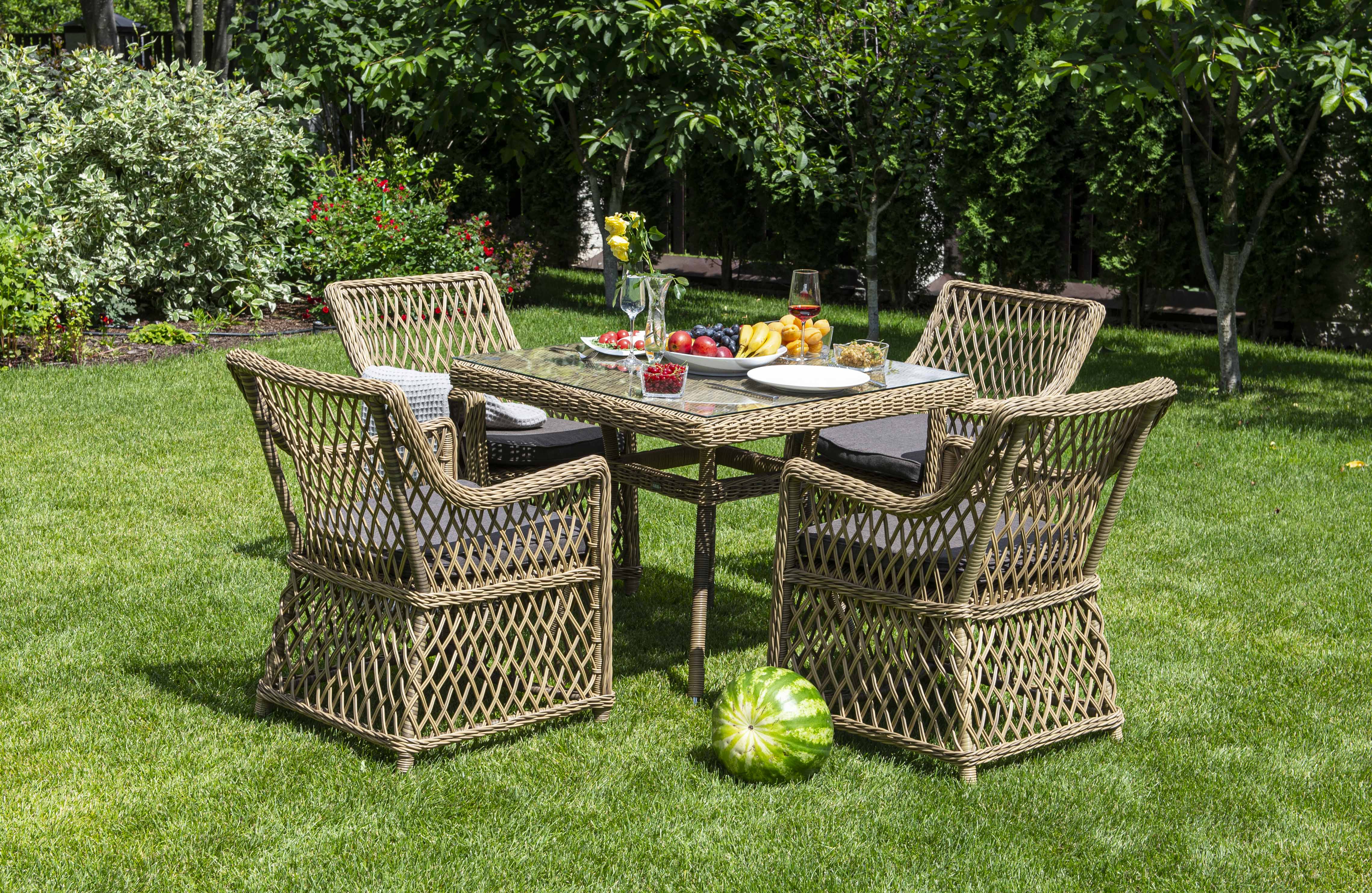 "Арлиш" стол плетеный из искусственного ротанга, цвет соломенный