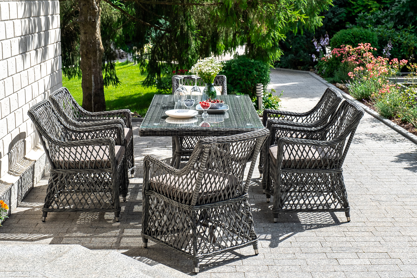 "Латтини" обеденная группа плетеная, цвет графит
