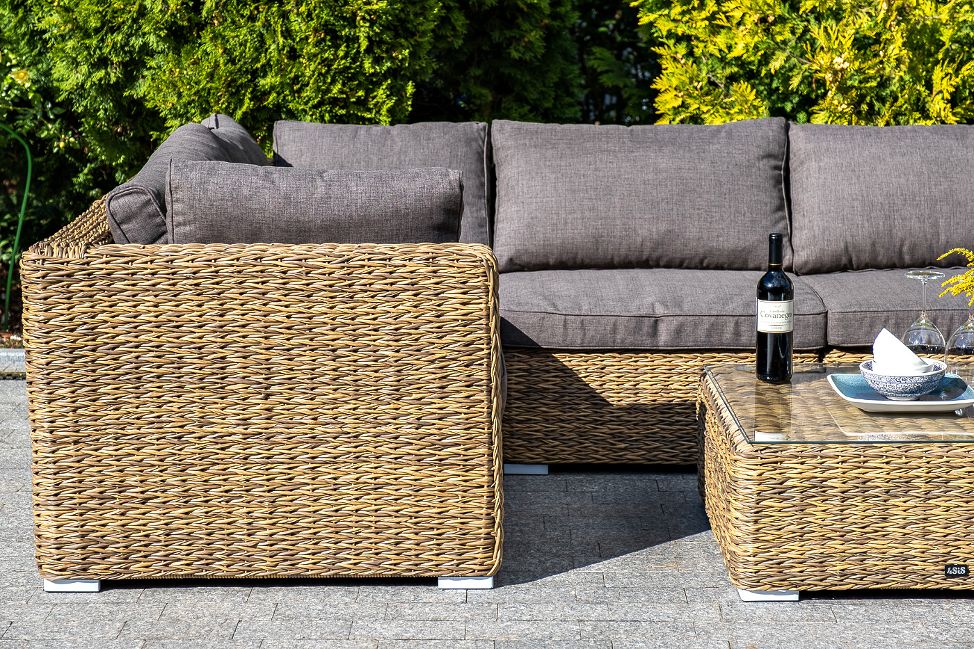 "Лунджи" трансформирующийся диван из искусственного ротанга (гиацинт), цвет соломенный