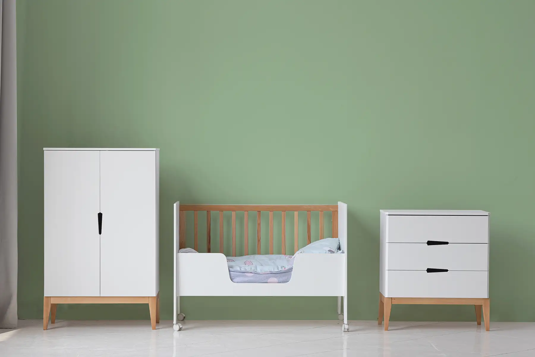 Кроватка-стол Mia НИК 6 б/д