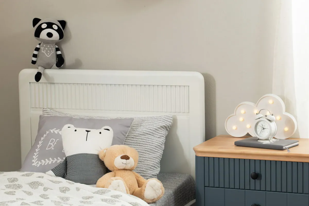 Кровать деревянная Грета №2 1200х2000